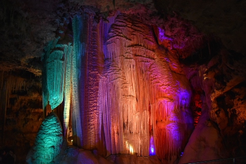 Greatest Show Meramec Caverns