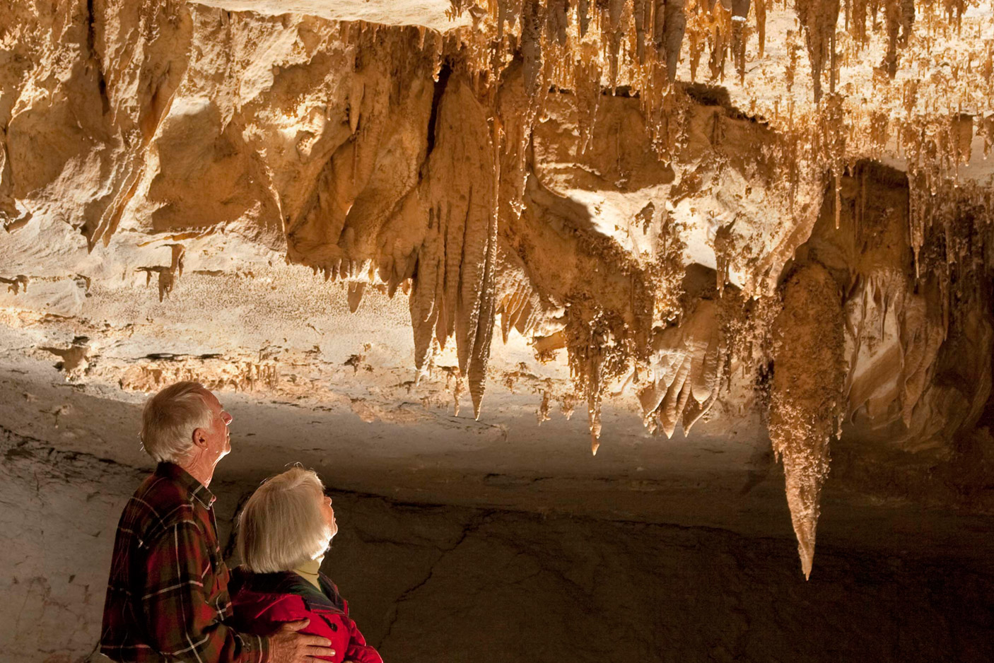 Couple looking up at Cumberland Caverns, TN